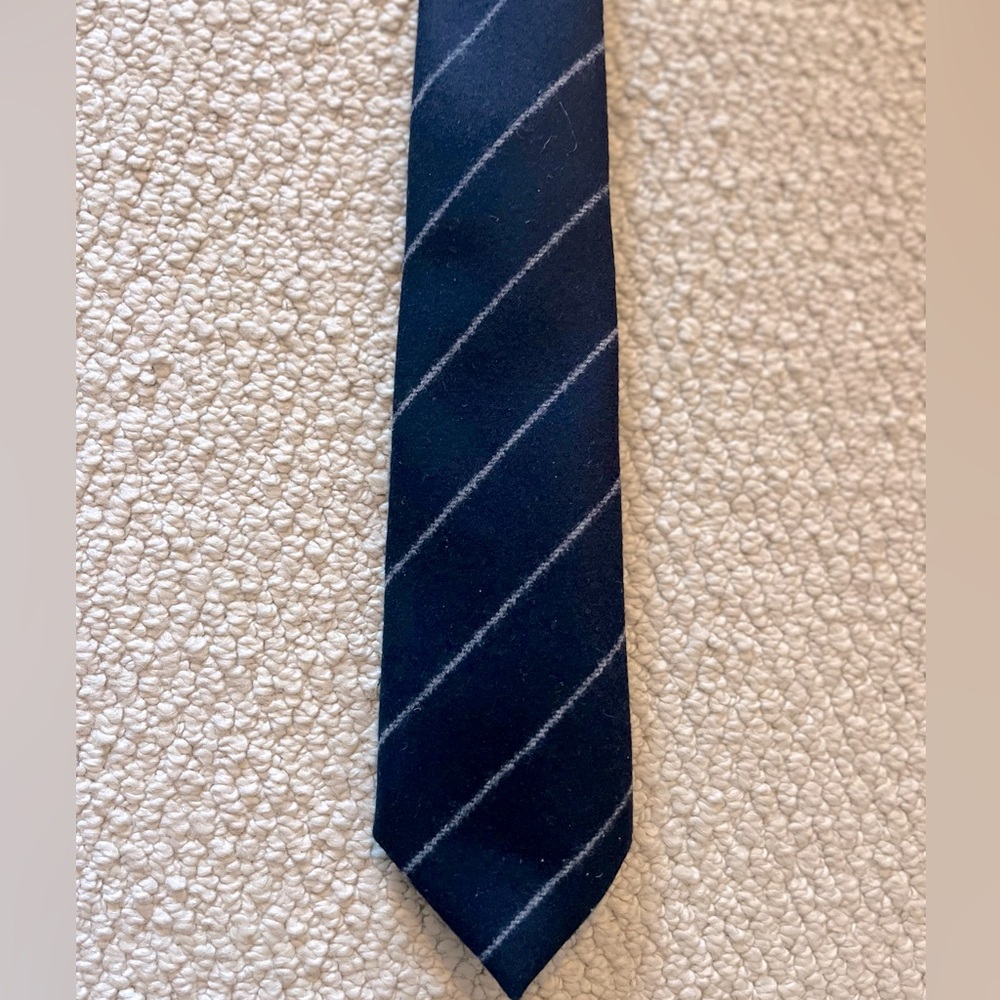 My husband is retiring his ties 👇🏽